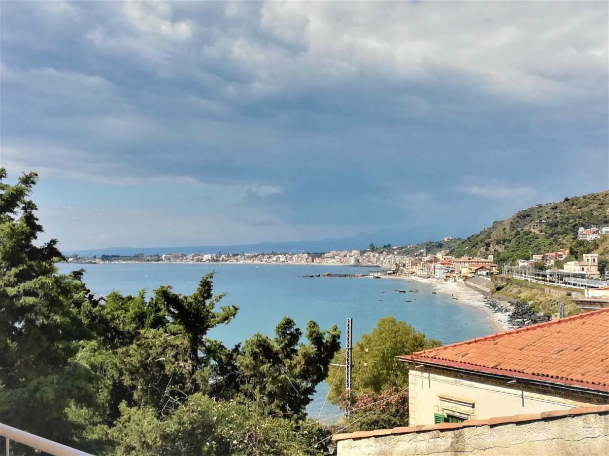 Ferienwohnung Baia dei Delfini Taormina Exterior foto