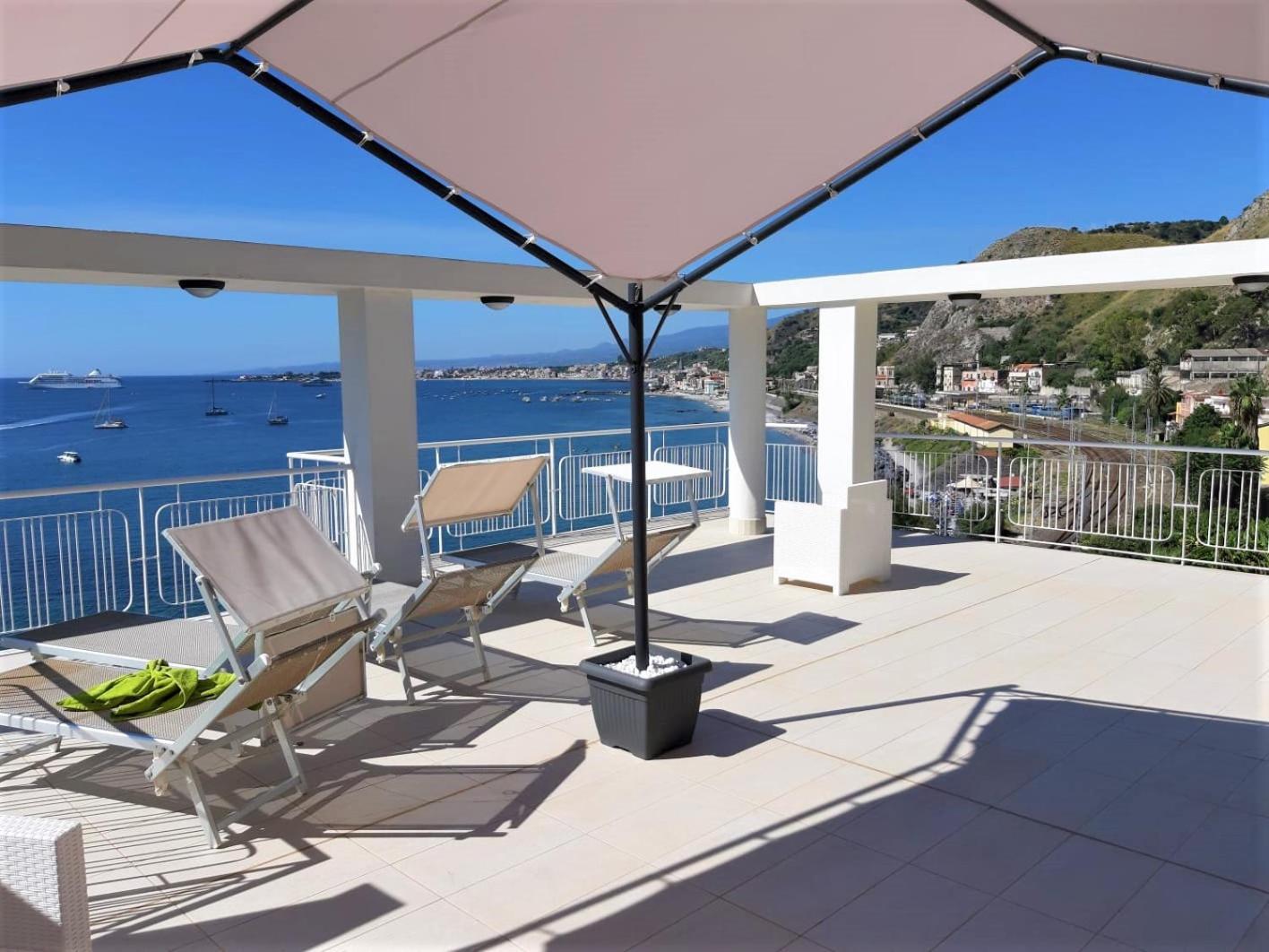 Ferienwohnung Baia dei Delfini Taormina Exterior foto