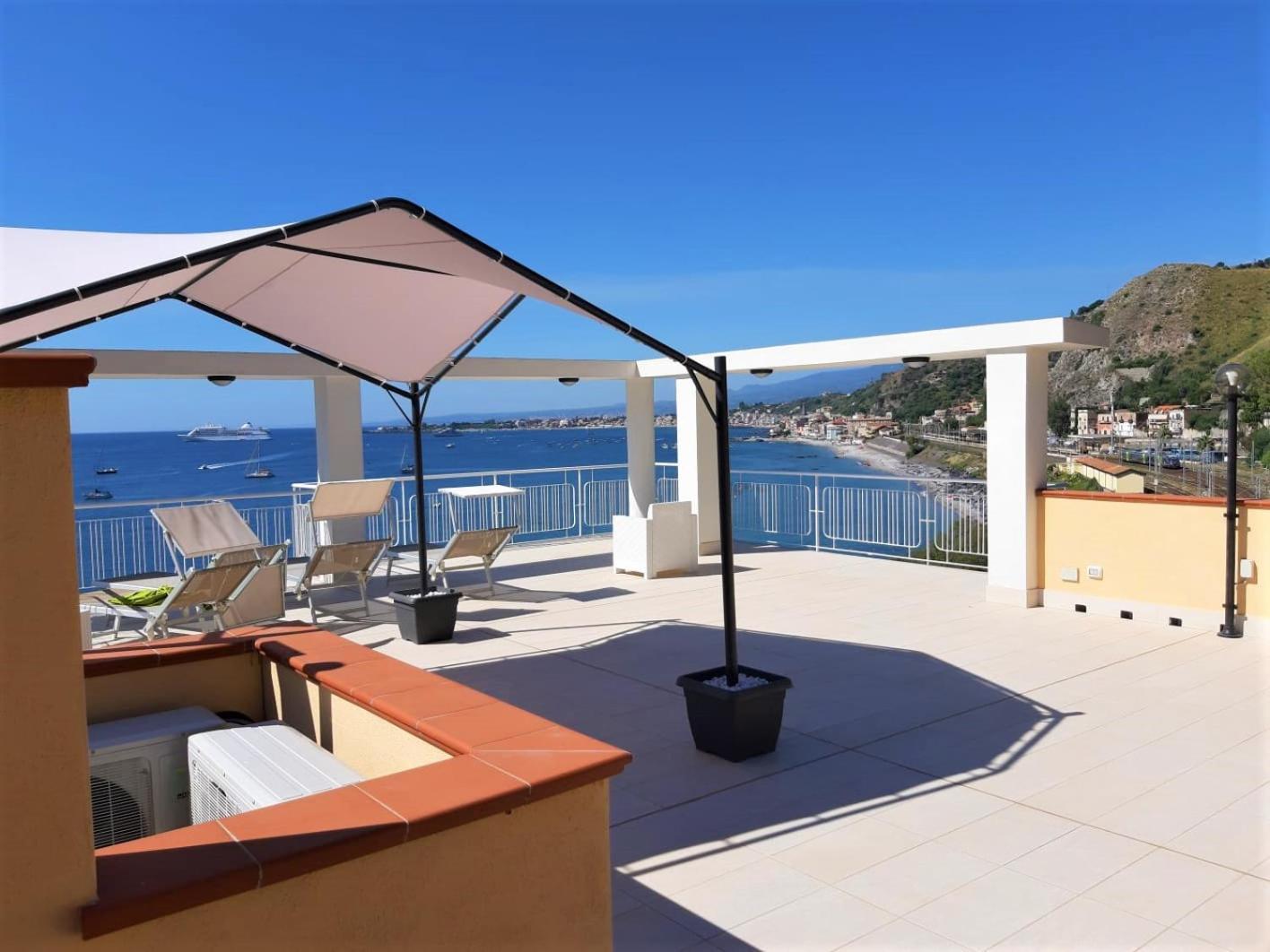 Ferienwohnung Baia dei Delfini Taormina Exterior foto